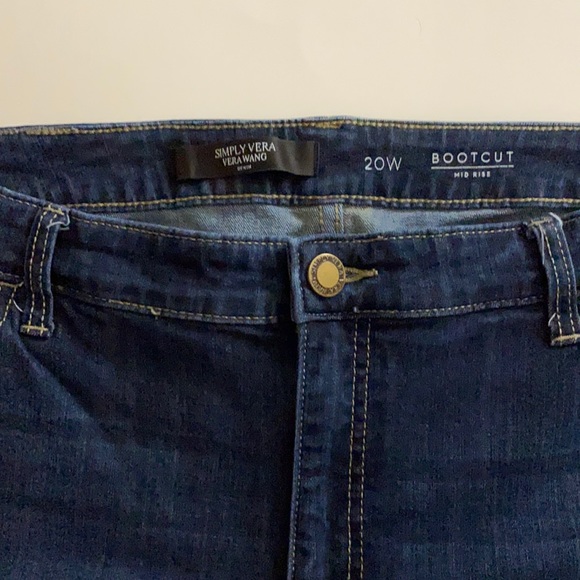 Simply Vera Vera Wang Denim - SIMPLY VERA WANG jeans - straight legs - EUC - Plus Sized